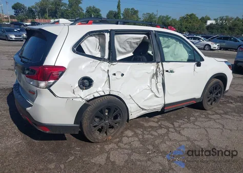 2021 Subaru Forester Sport z USA, uszkodzony, nr VIN JF2SKARC1MH592121